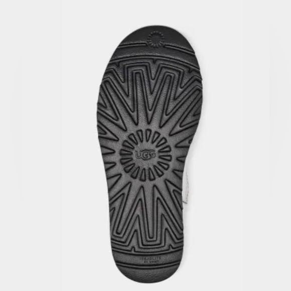 UGG Classic Mini Platform Ultra Matte White Leather - Picture 11 of 11